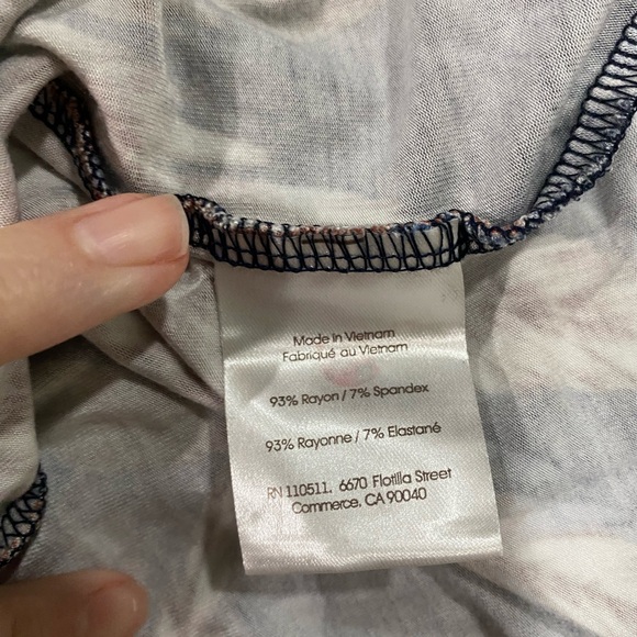 Ingrid & Isabel Navy Feathers Maternity dress - Picture 9 of 9